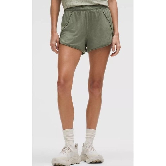 Lululemon Pants - Lululemon Swiftly Mid-Rise Short 3" Olive Green Athletic‎ Running Shorts Size 12
